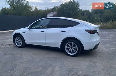 Внедорожник / Кроссовер Tesla Model Y 2022 в 