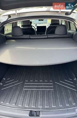 Позашляховик / Кросовер Tesla Model Y 2022 в 