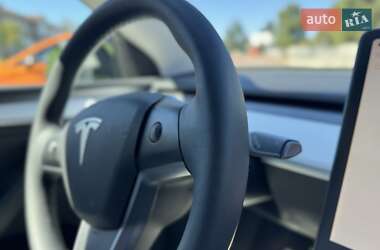Позашляховик / Кросовер Tesla Model Y 2023 в 