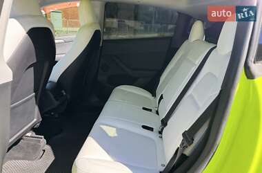 Позашляховик / Кросовер Tesla Model Y 2023 в 