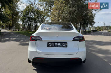 Позашляховик / Кросовер Tesla Model Y 2021 в 