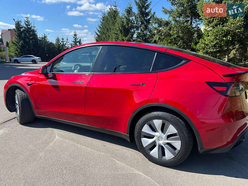 Внедорожник / Кроссовер Tesla Model Y 2021 в Тернополе