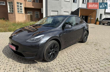 Внедорожник / Кроссовер Tesla Model Y 2024 в Ивано-Франковске