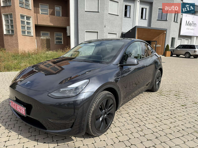 Позашляховик / Кросовер Tesla Model Y 2024 в Івано-Франківську фото 11 Позашляховик / Кросовер Tesla Model Y 2024 в Івано-Франківську