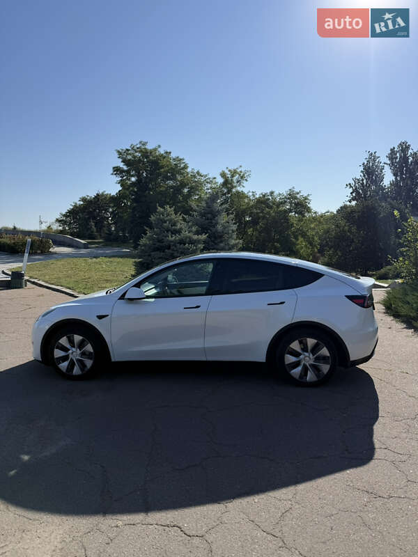 Внедорожник / Кроссовер Tesla Model Y 2021 в Черкассах