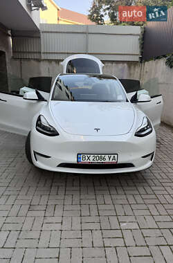 Позашляховик / Кросовер Tesla Model Y 2023 в Хмельницькому