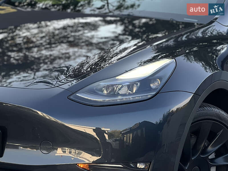 Позашляховик / Кросовер Tesla Model Y 2024 в Києві