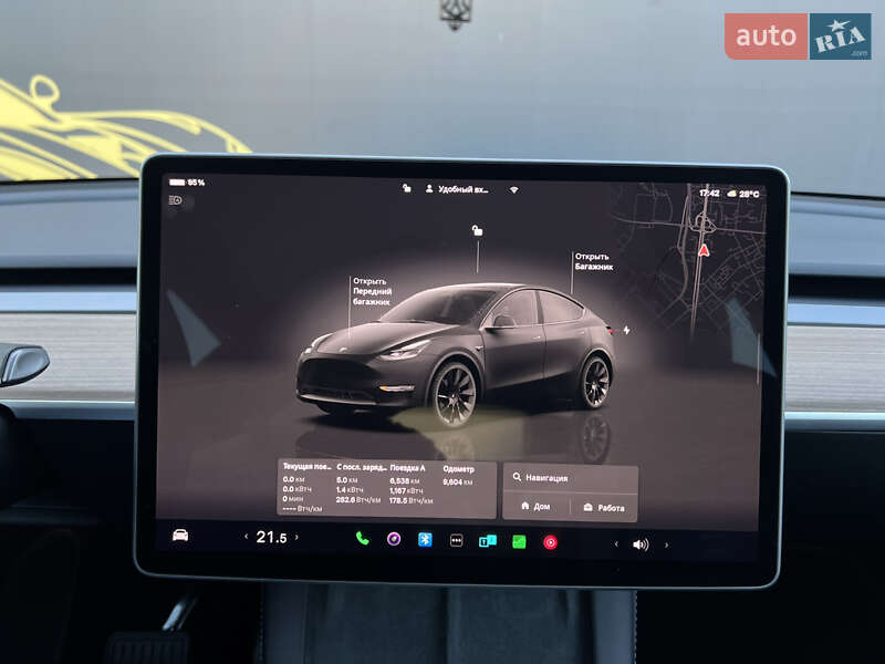 Позашляховик / Кросовер Tesla Model Y 2024 в Києві