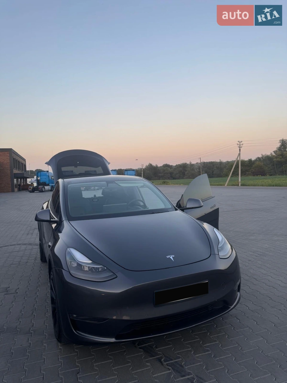 2022 Tesla Model Y - мініатюра 21