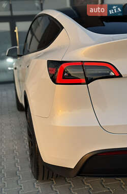 Внедорожник / Кроссовер Tesla Model Y 2022 в 