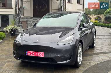 Позашляховик / Кросовер Tesla Model Y 2024 в 
