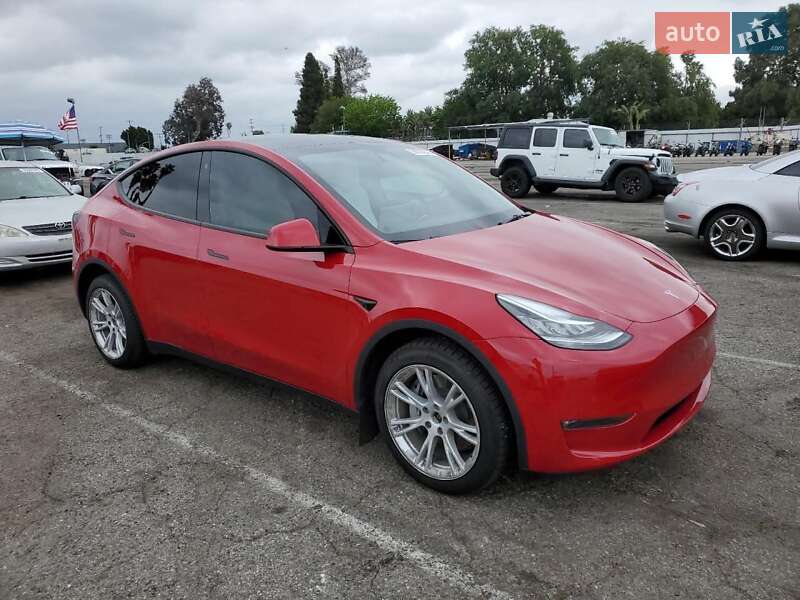 Внедорожник / Кроссовер Tesla Model Y 2022 в 