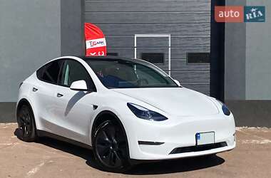 Позашляховик / Кросовер Tesla Model Y 2024 в Києві