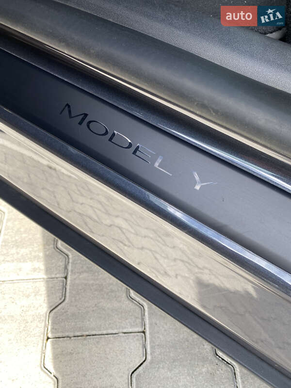 Внедорожник / Кроссовер Tesla Model Y 2023 в Киеве фото 13 Внедорожник / Кроссовер Tesla Model Y 2023 в Киеве