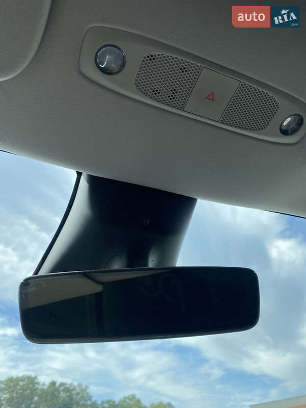 Внедорожник / Кроссовер Tesla Model Y 2023 в Киеве фото 31 Внедорожник / Кроссовер Tesla Model Y 2023 в Киеве