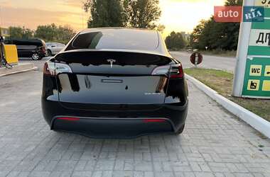 Внедорожник / Кроссовер Tesla Model Y 2023 в Киеве