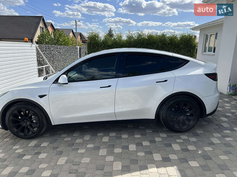 Позашляховик / Кросовер Tesla Model Y 2020 в Вінниці