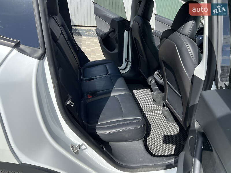 Позашляховик / Кросовер Tesla Model Y 2020 в Вінниці