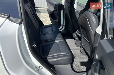 Позашляховик / Кросовер Tesla Model Y 2020 в 