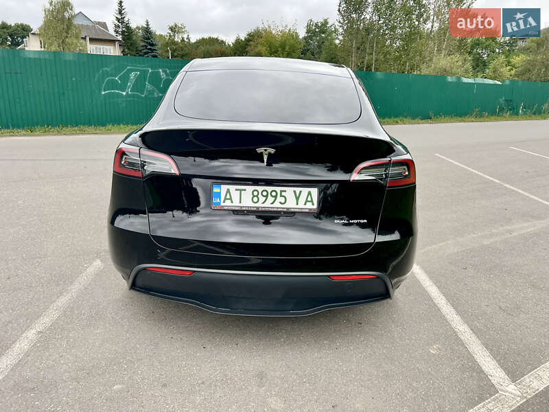 Позашляховик / Кросовер Tesla Model Y 2023 в Івано-Франківську