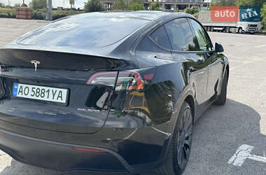 Позашляховик / Кросовер Tesla Model Y 2021 в 
