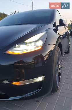 Внедорожник / Кроссовер Tesla Model Y 2021 в Киеве