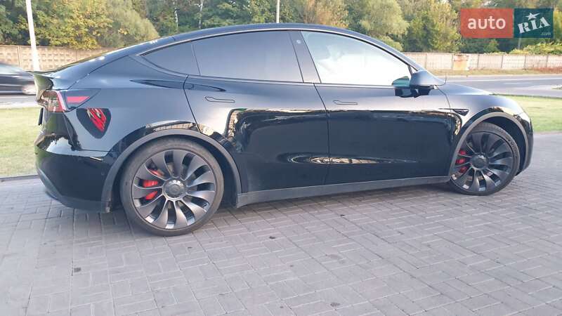 Внедорожник / Кроссовер Tesla Model Y 2021 в Киеве фото 14 Внедорожник / Кроссовер Tesla Model Y 2021 в Киеве