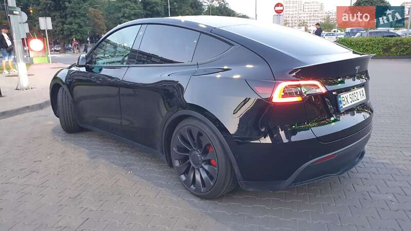 Внедорожник / Кроссовер Tesla Model Y 2021 в Киеве фото 12 Внедорожник / Кроссовер Tesla Model Y 2021 в Киеве