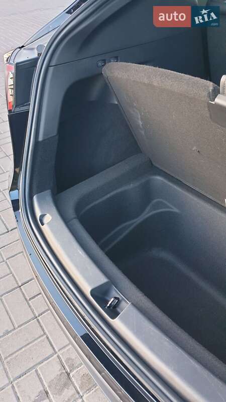 Внедорожник / Кроссовер Tesla Model Y 2021 в Киеве фото 38 Внедорожник / Кроссовер Tesla Model Y 2021 в Киеве