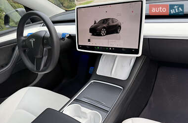 Внедорожник / Кроссовер Tesla Model Y 2023 в 