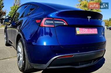 Внедорожник / Кроссовер Tesla Model Y 2021 в 