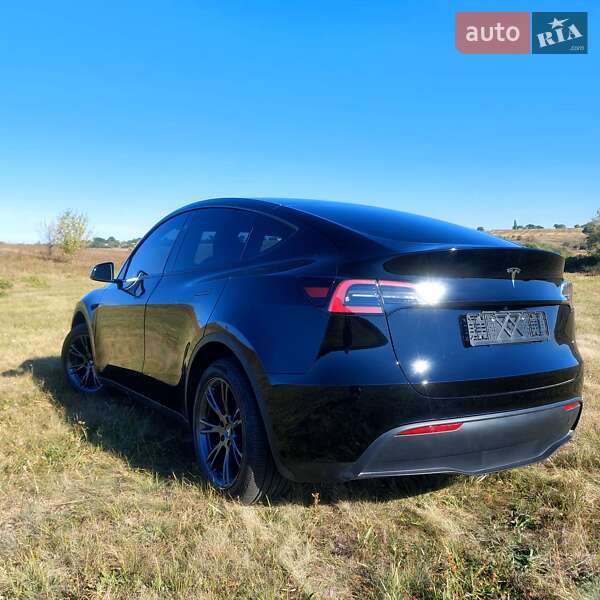 Позашляховик / Кросовер Tesla Model Y 2024 в Харкові