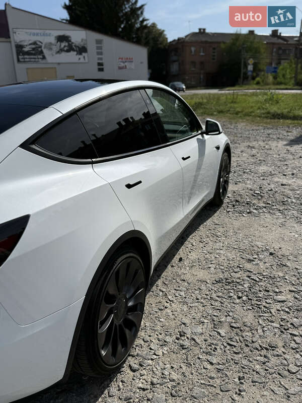 Внедорожник / Кроссовер Tesla Model Y 2022 в Бердичеве