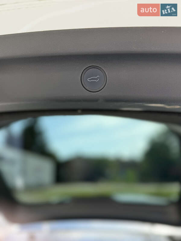 Внедорожник / Кроссовер Tesla Model Y 2022 в Бердичеве