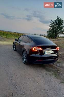 Внедорожник / Кроссовер Tesla Model Y 2021 в 