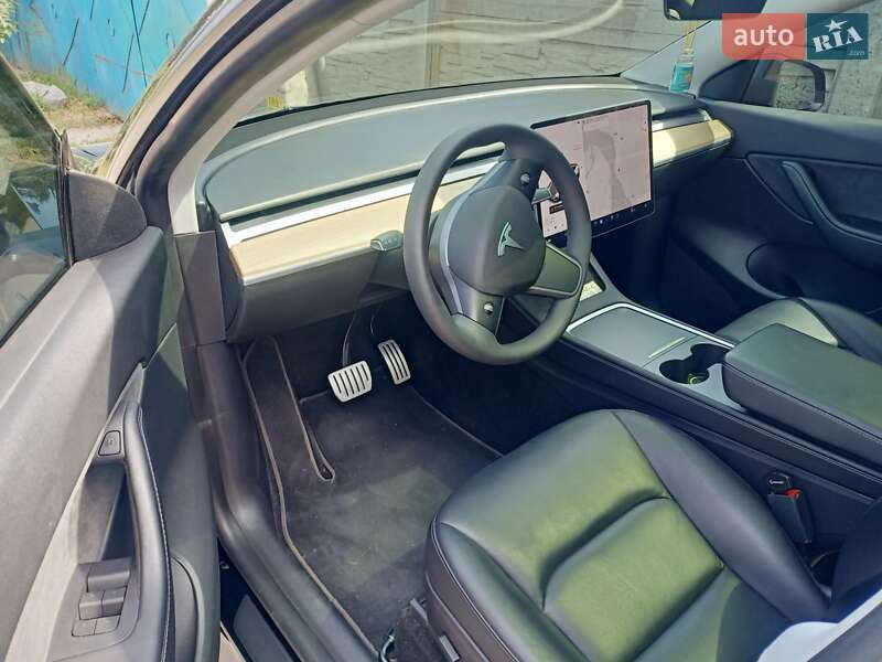 Внедорожник / Кроссовер Tesla Model Y 2021 в Днепре