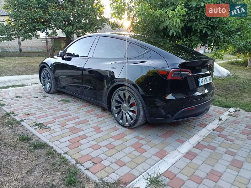 Внедорожник / Кроссовер Tesla Model Y 2021 в Днепре