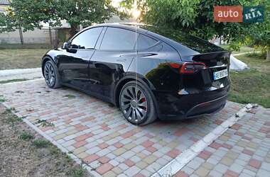 Внедорожник / Кроссовер Tesla Model Y 2021 в 