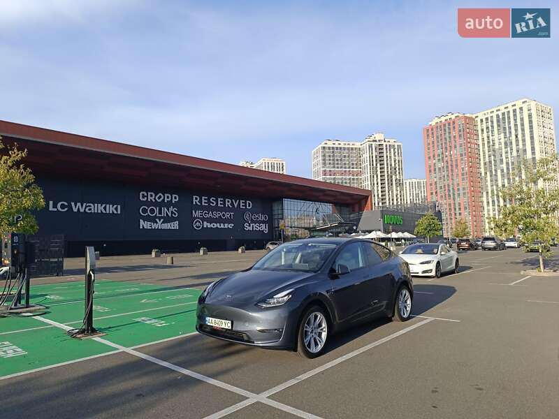 Позашляховик / Кросовер Tesla Model Y 2022 в 