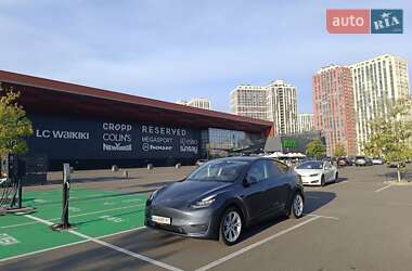 Позашляховик / Кросовер Tesla Model Y 2022 в 
