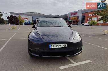 Позашляховик / Кросовер Tesla Model Y 2024 в 