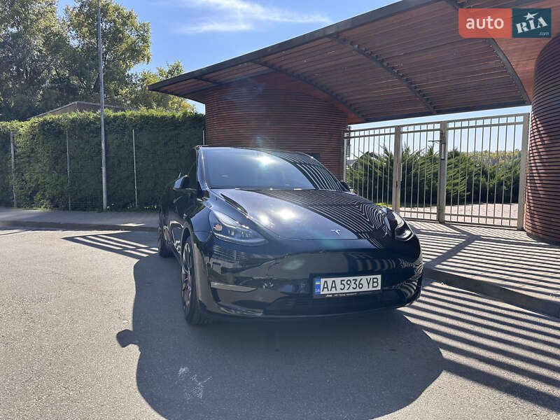 Позашляховик / Кросовер Tesla Model Y 2022 в Києві фото 3 Позашляховик / Кросовер Tesla Model Y 2022 в Києві