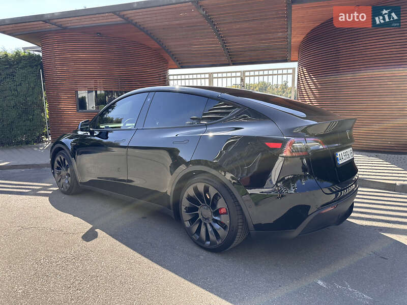 Позашляховик / Кросовер Tesla Model Y 2022 в Києві фото 12 Позашляховик / Кросовер Tesla Model Y 2022 в Києві