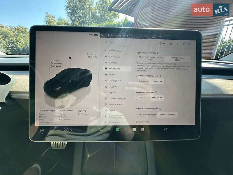 Позашляховик / Кросовер Tesla Model Y 2022 в Києві фото 23 Позашляховик / Кросовер Tesla Model Y 2022 в Києві