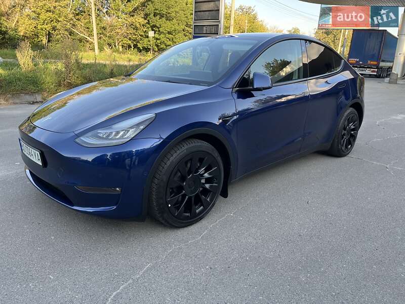 Позашляховик / Кросовер Tesla Model Y 2021 в Тернополі