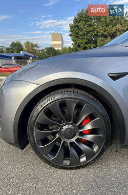 Внедорожник / Кроссовер Tesla Model Y 2023 в 
