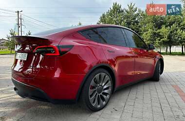 Позашляховик / Кросовер Tesla Model Y 2021 в 