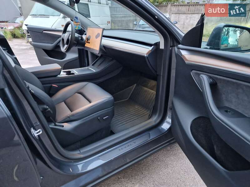 Внедорожник / Кроссовер Tesla Model Y 2023 в Киеве фото 41 Внедорожник / Кроссовер Tesla Model Y 2023 в Киеве