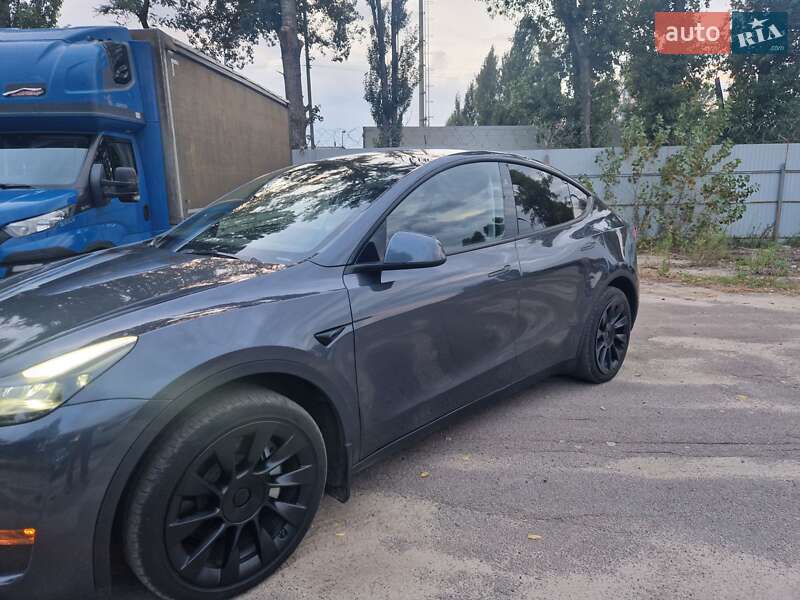 Внедорожник / Кроссовер Tesla Model Y 2023 в Киеве фото 15 Внедорожник / Кроссовер Tesla Model Y 2023 в Киеве