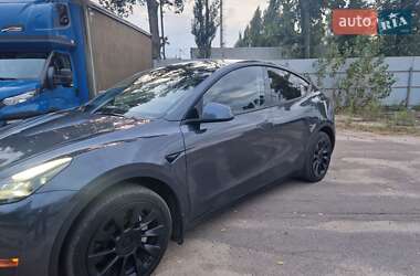 Внедорожник / Кроссовер Tesla Model Y 2023 в 